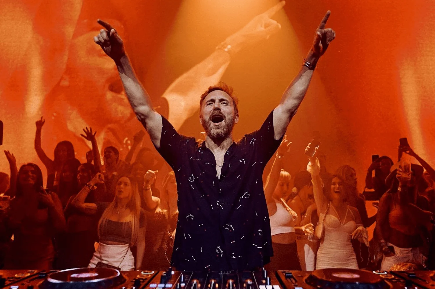 David Guetta es el DJ No. 1 del mundo por sexta vez y supera a Armin y Garrix